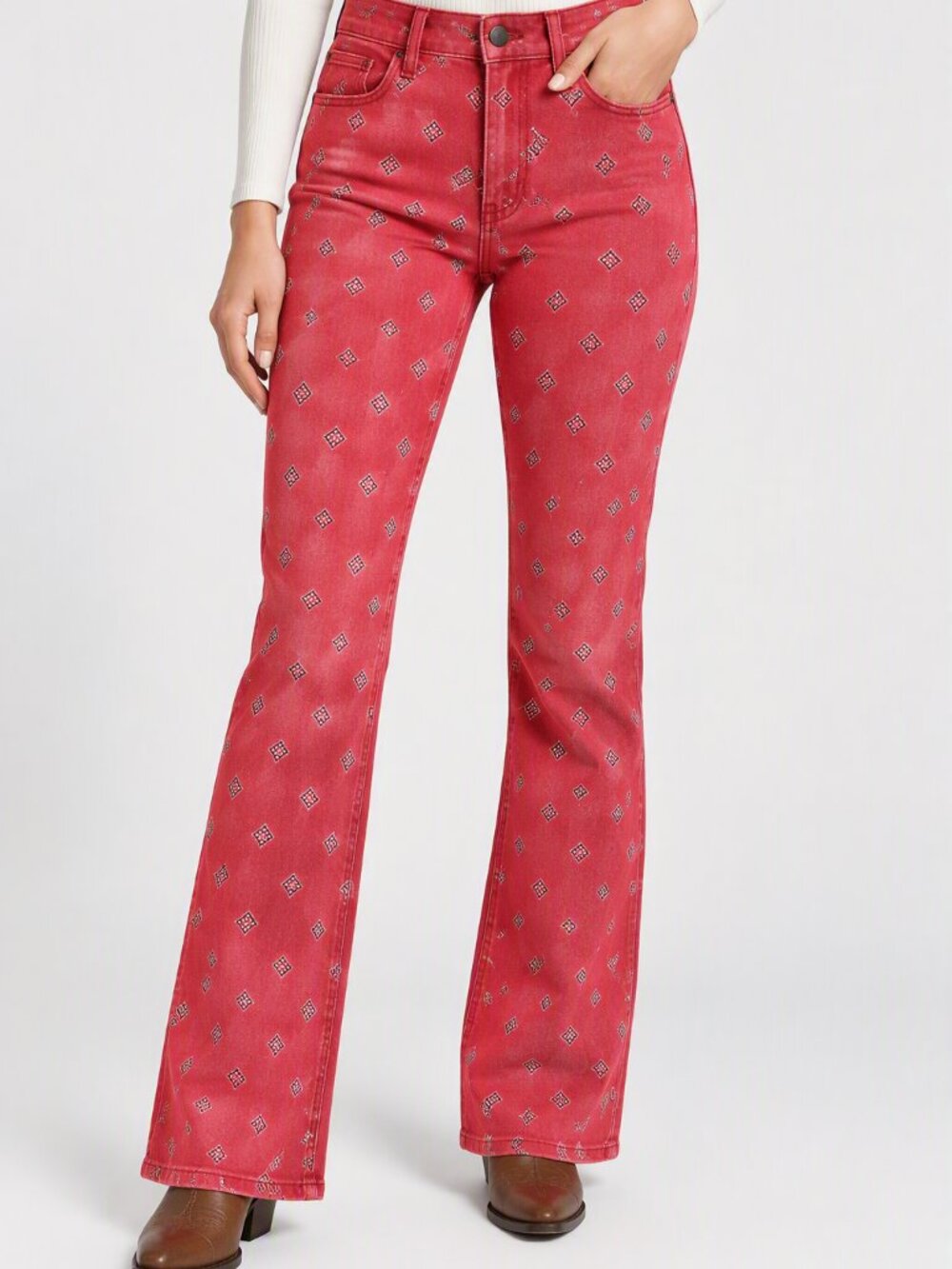 Wrangler High Rise Bold Bootcut Jeans Red Diamond Print Size 6 NWT